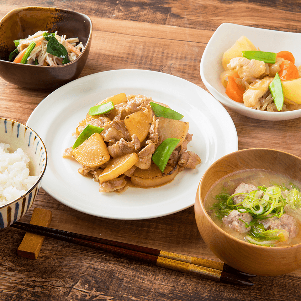 豚バラ大根 シャキッとれんこん団子のみそ汁(味噌汁)
