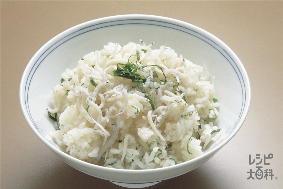 しらす干しのさっぱり混ぜご飯(米+しらす干しを使ったレシピ)