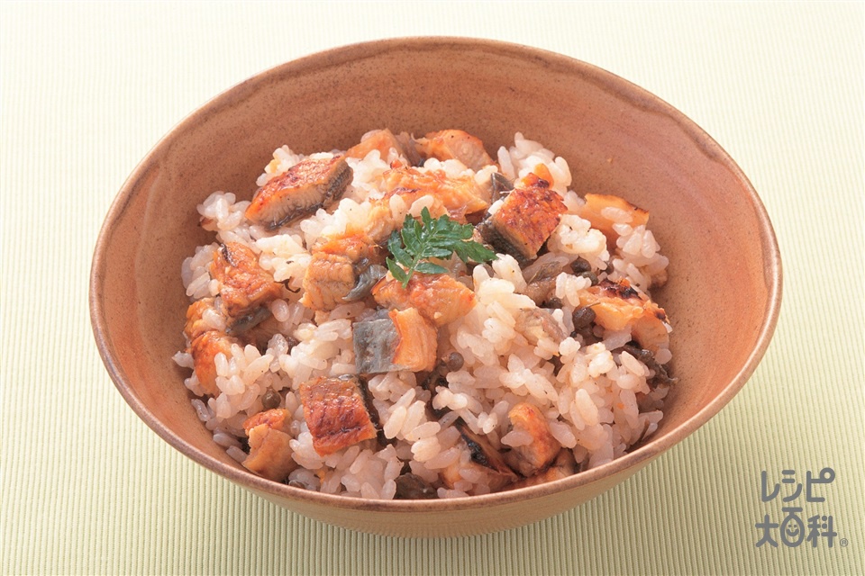 うなぎ混ぜご飯(うなぎのかば焼き+ご飯を使ったレシピ)
