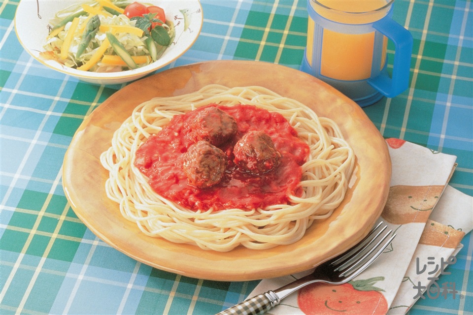 ミートボールスパゲッティ(スパゲッティ+ホールトマト缶を使ったレシピ)