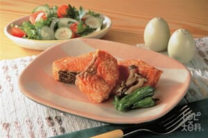 生秋さけのうす衣揚げ