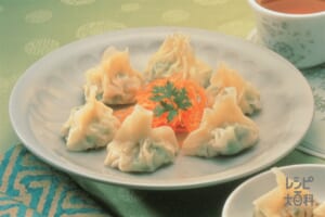 白菜と鶏肉の皿ワンタン