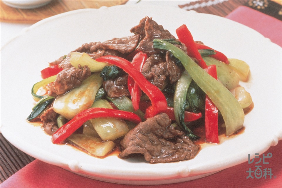 牛肉とチンゲン菜の健康サララ炒め(牛もも薄切り肉+チンゲン菜を使ったレシピ)