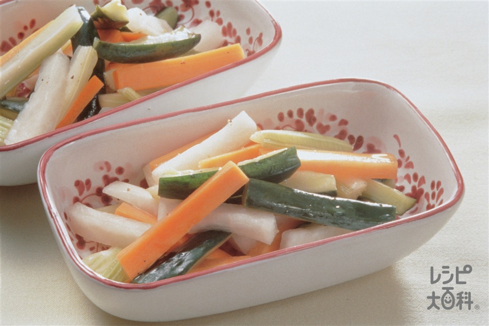 野菜スティック漬け(大根+きゅうりを使ったレシピ)