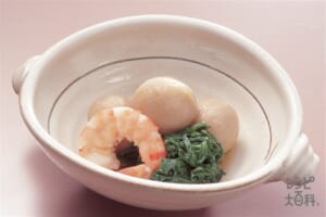 炊き合わせ(里いも・えび・春菊)
