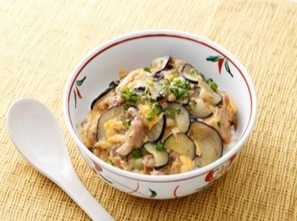 【簡単&10分で作る!】豚肉となすのさっぱり中華丼