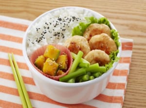 鶏マヨつくね弁当