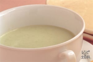 グリーンアスパラのスープ