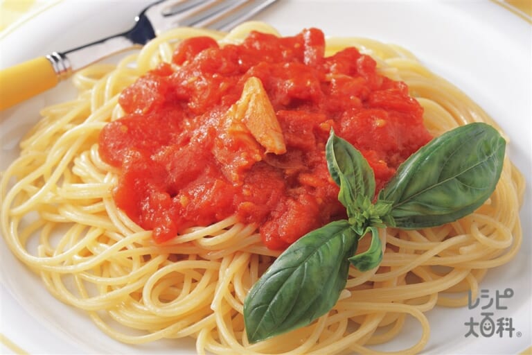 ホールトマト缶で作る簡単トマトソーススパゲッティのレシピ 作り方 献立 味の素パーク の料理 レシピサイト レシピ大百科 スパゲッティやホール トマト缶を使った料理