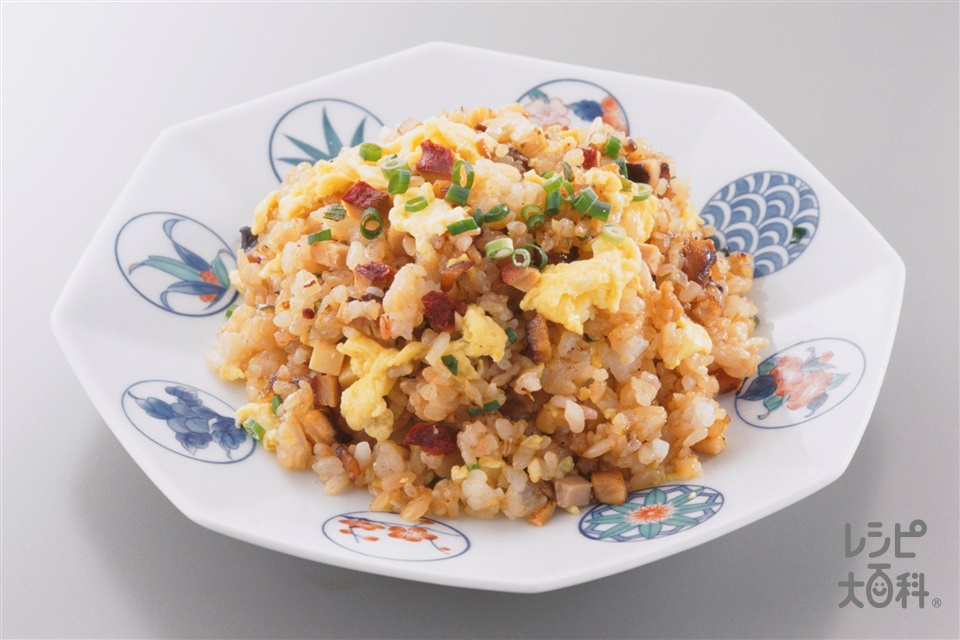 五目チャ-ハン(ご飯+焼き豚を使ったレシピ)