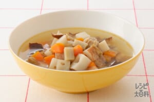 繊維たっぷり根菜スープ