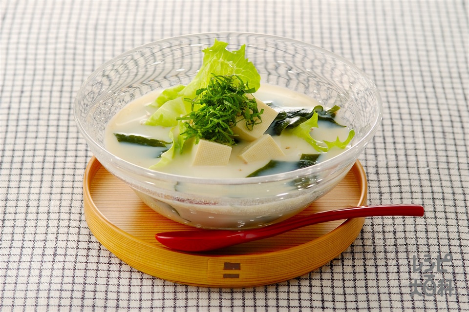 わかめの冷やし豆乳スープ(木綿豆腐+豆乳を使ったレシピ)