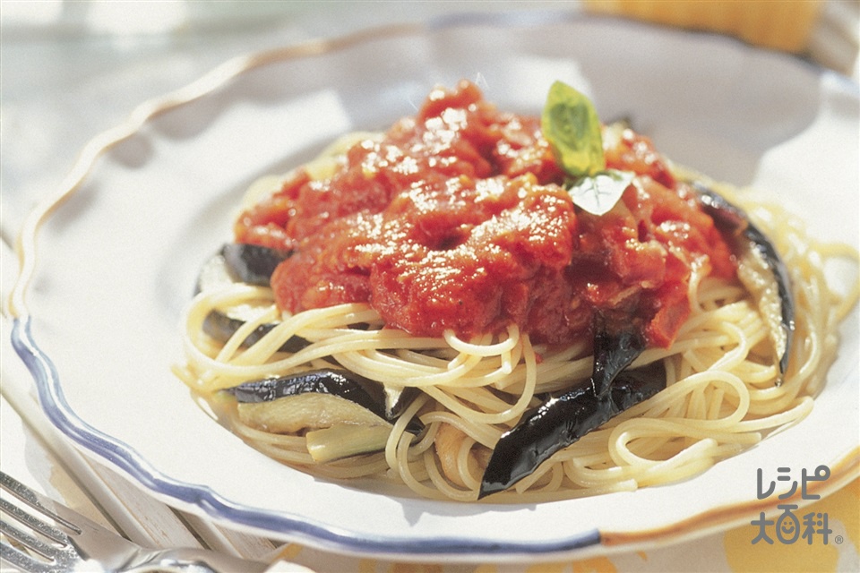 なすのトマトソースパスタ