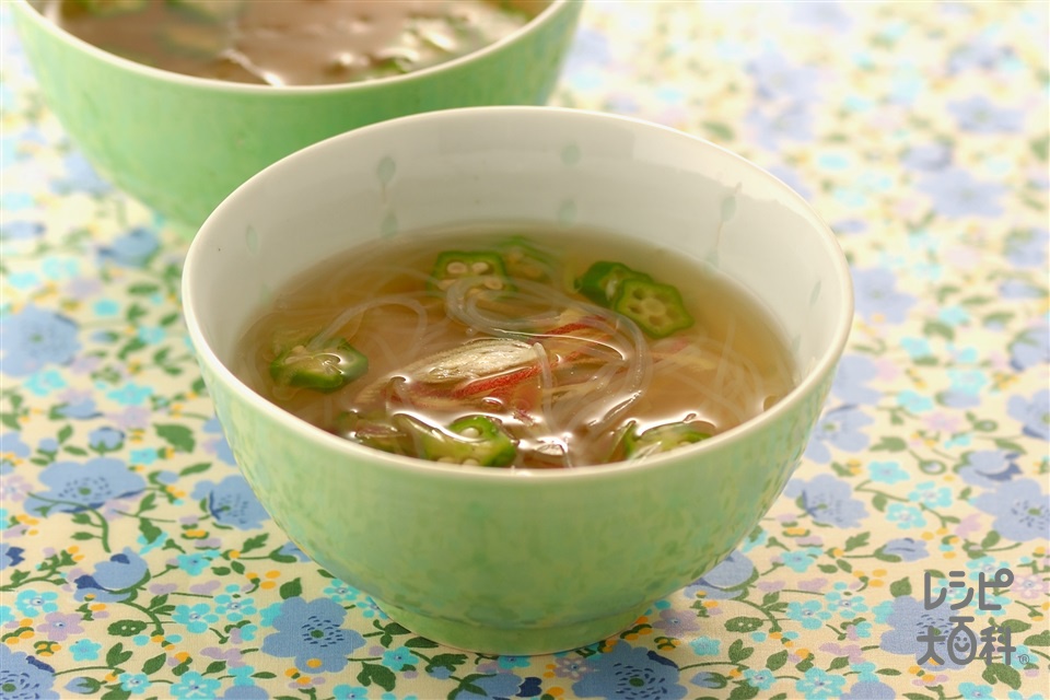 みょうが、オクラ、春雨のスープ