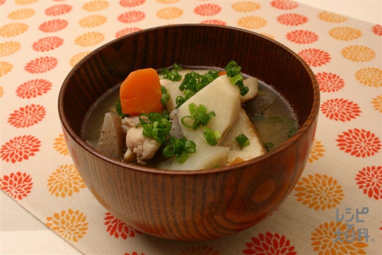 具だくさん京いも汁のレシピ 作り方 味の素パーク の料理 レシピサイト レシピ大百科 京いもや大根を使った料理