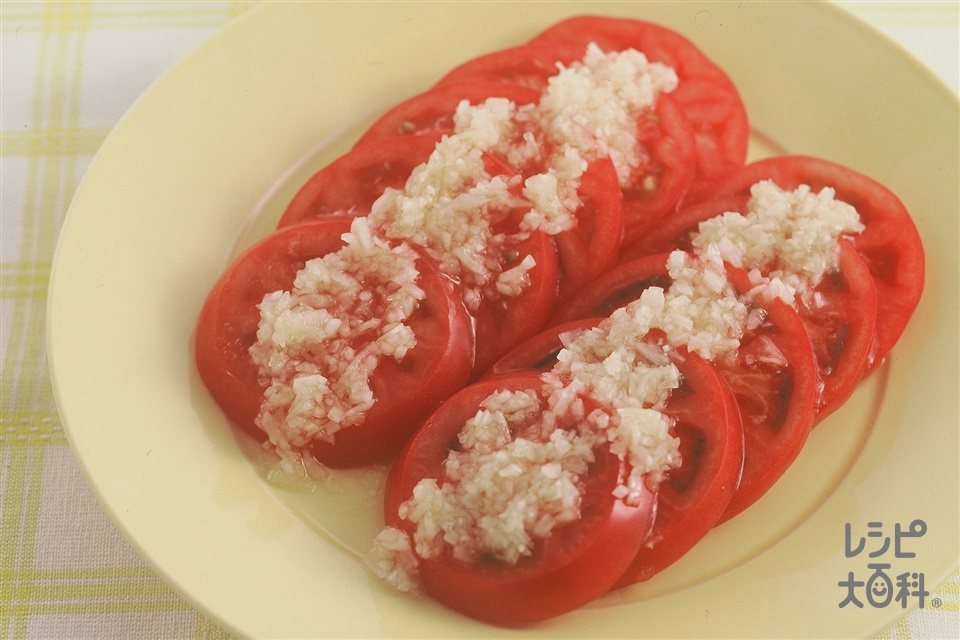 トマトのオニオンドレッシングサラダ