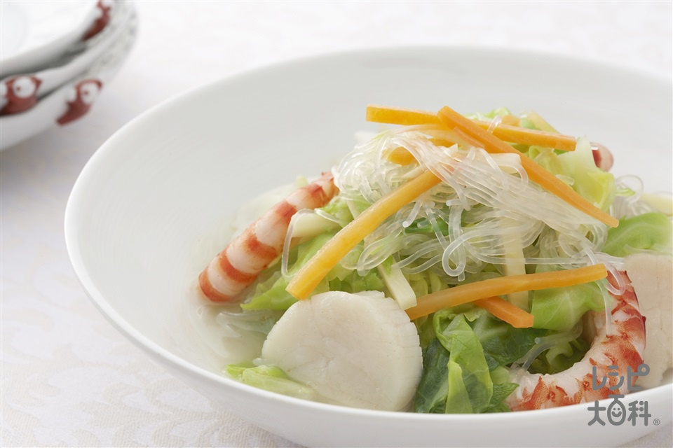 素菜煮粉絲(キャベツと春雨の炒め煮込み)(キャベツ+シーフードミックスを使ったレシピ)