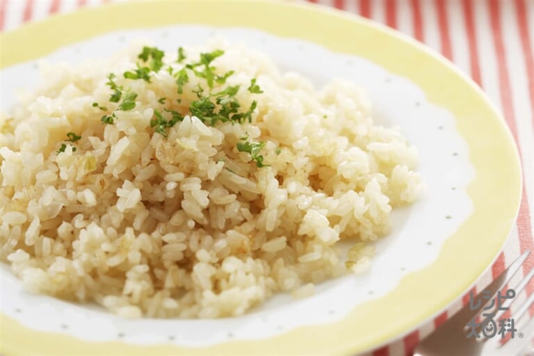 バターライスのレシピ 作り方 レシピ大百科 レシピ 料理 味の素パーク 米や玉ねぎのみじん切りを使った料理