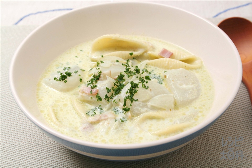 かぶのバジル風味スープ(かぶ+牛乳を使ったレシピ)