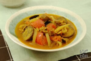 牛肉となすのトマトカレー煮