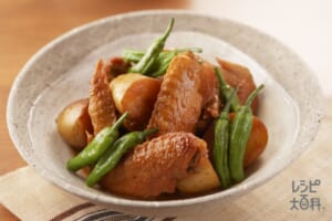 鶏手羽とじゃがいもの含め煮