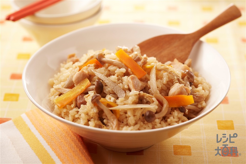 鶏五目ごはんのレシピ 作り方 レシピ大百科 レシピ 料理 味の素パーク 米や鶏もも肉を使った料理