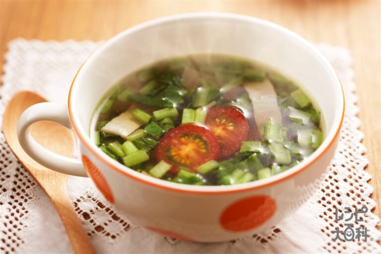 ベーコンと小松菜のグリーンスープ