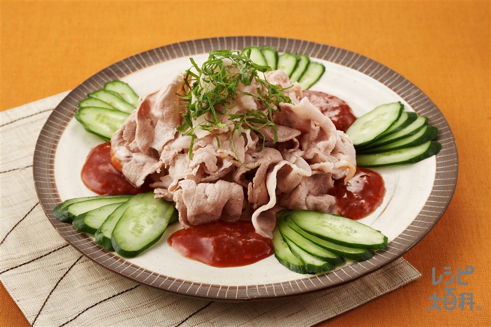 ゆで豚の梅ソース(豚しゃぶしゃぶ用肉+きゅうりを使ったレシピ)