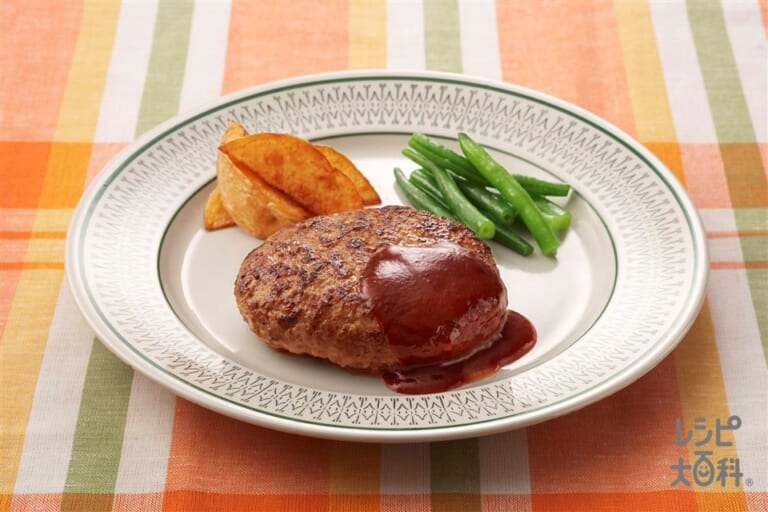 ハンバーグステーキのレシピ 作り方 味の素パーク の料理 レシピサイト レシピ大百科 合いびき肉やじゃがいもを使った料理