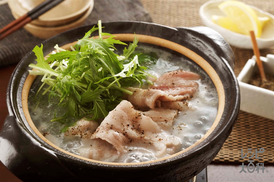 豚肉と水菜の塩とろろ小鍋(豚バラ薄切り肉+水菜を使ったレシピ)