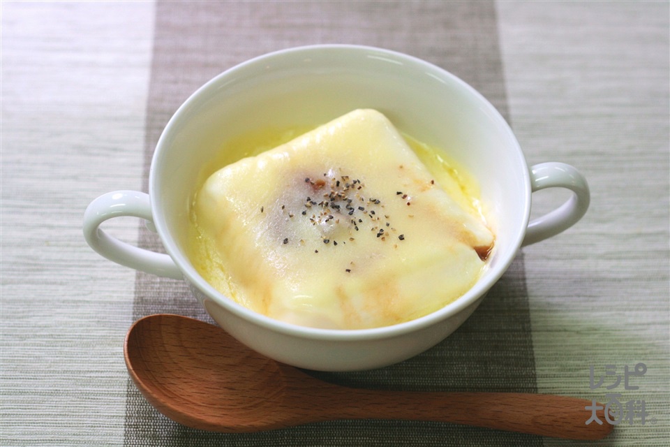 チーズＯＮやっこ(絹ごし豆腐+スライスチーズ（溶けるタイプ）を使ったレシピ)