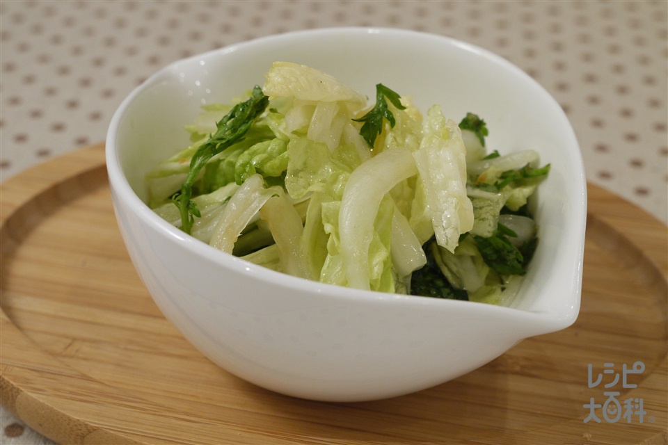 白菜と春菊のコンソメにんにくあえ(白菜+春菊を使ったレシピ)