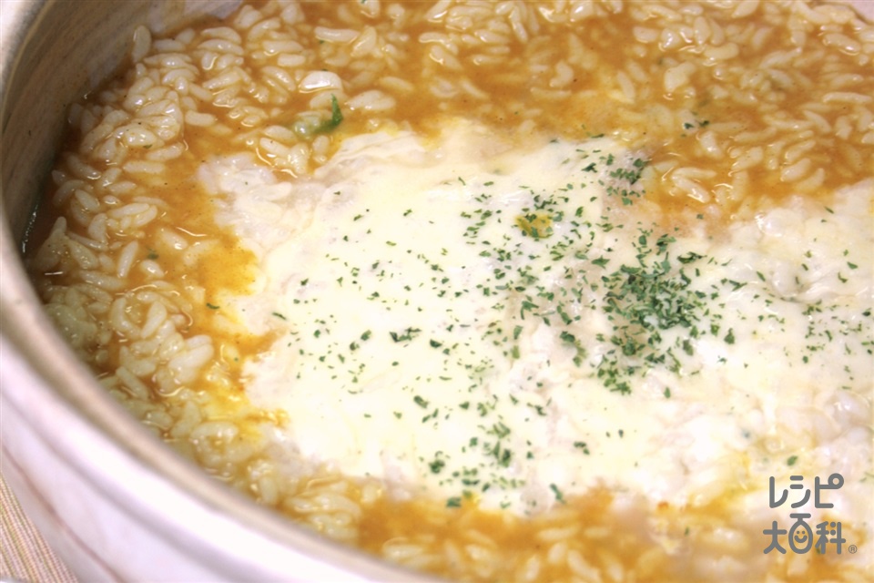 鍋の〆　カレーリゾット風(ご飯+スライスチーズを使ったレシピ)