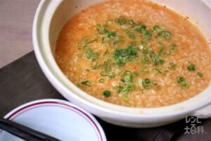 鍋の〆 ピリ辛味噌の中華風雑炊