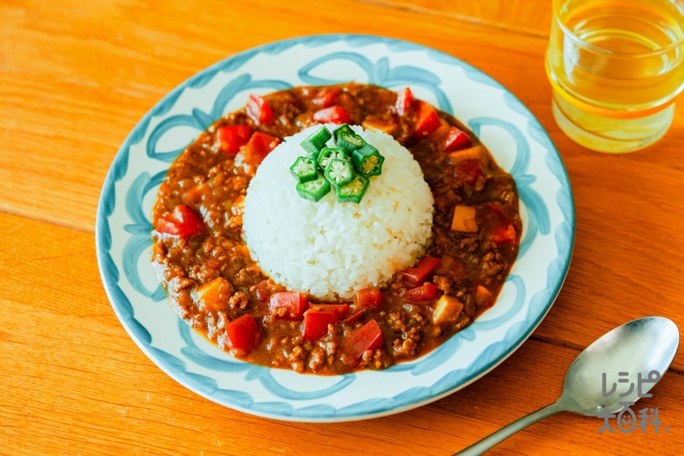 夏野菜のスピードキーマカレー(トマト+ご飯を使ったレシピ)