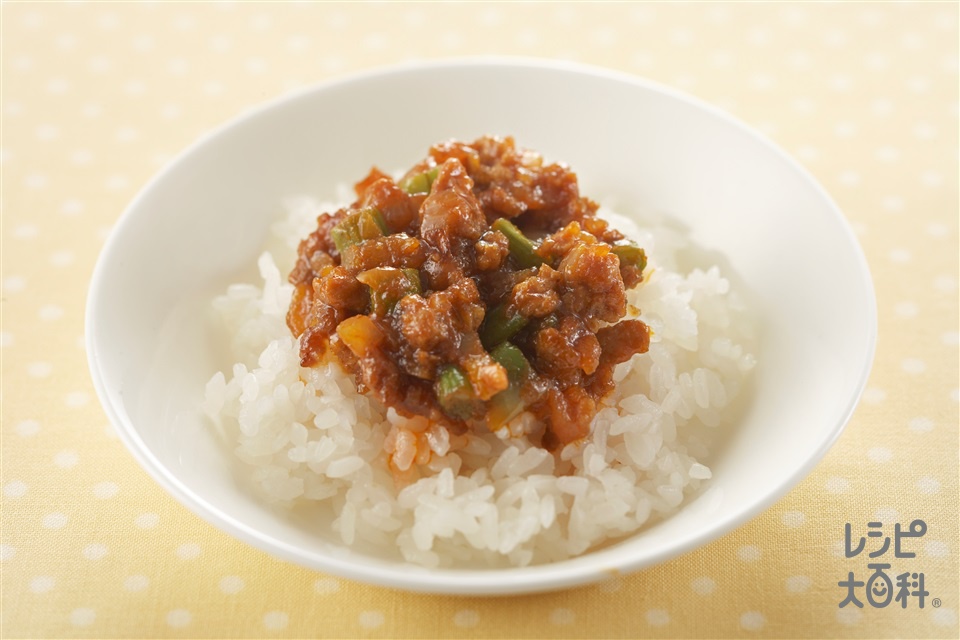 子ども向けのドライカレー(ご飯+合いびき肉を使ったレシピ)