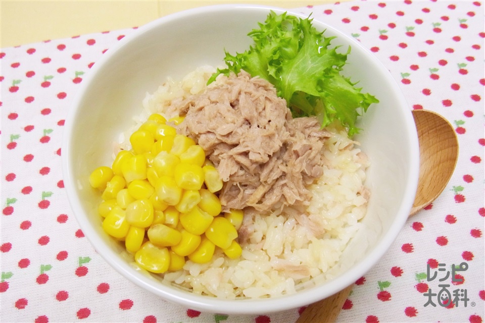 ツナコン丼(温かいご飯+ツナ油漬缶を使ったレシピ)