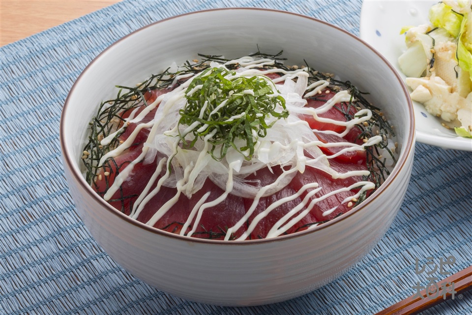 まぐろ漬け丼(まぐろ（刺身）+ご飯を使ったレシピ)