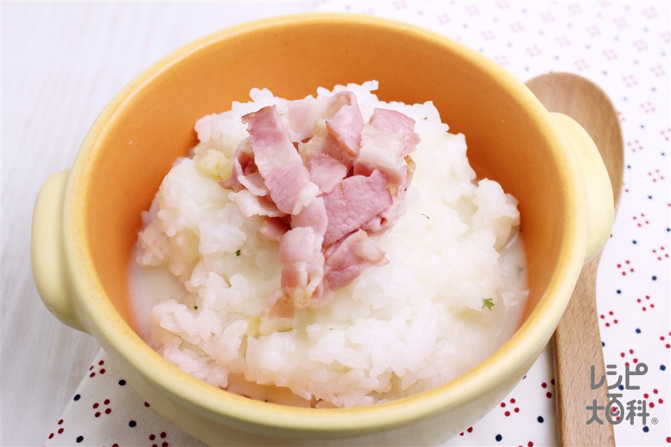 ポタージュスープかけごはん(ご飯+ベーコンを使ったレシピ)