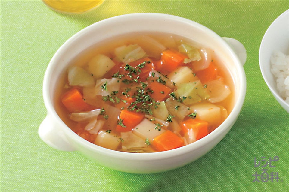 ミネストローネ風スープ(じゃがいも+玉ねぎを使ったレシピ)
