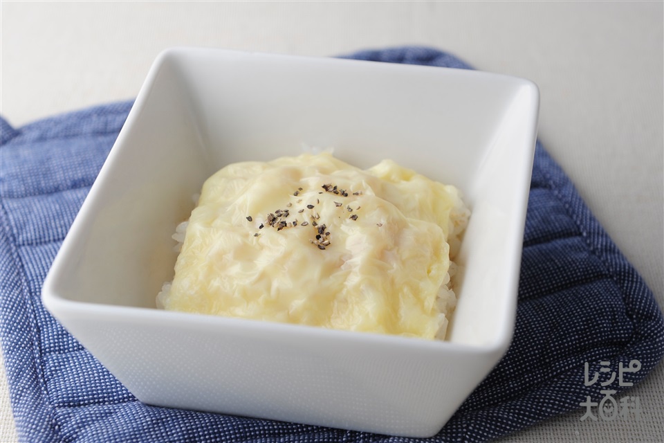 ご飯チーズ焼き(ご飯+スライスチーズ（溶けるタイプ）を使ったレシピ)