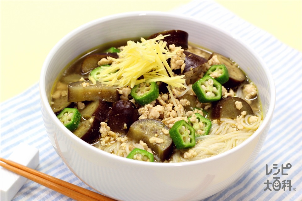 なすと鶏ひき肉のさっぱりカレーみそにゅうめん(そうめん+鶏むねひき肉を使ったレシピ)