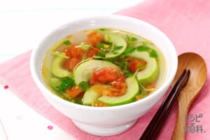 白瓜と豆苗のスープ