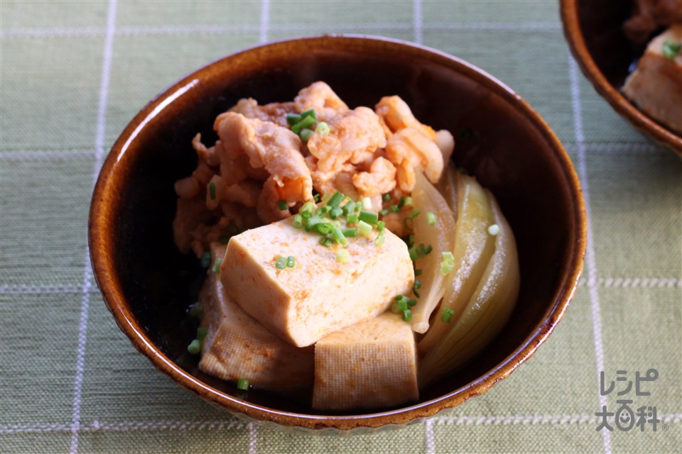 キムチ肉豆腐(豚こま切れ肉+木綿豆腐を使ったレシピ)