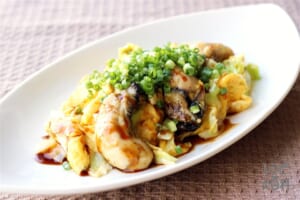 とろとろ卵と牡蠣のオイスターソースがけ