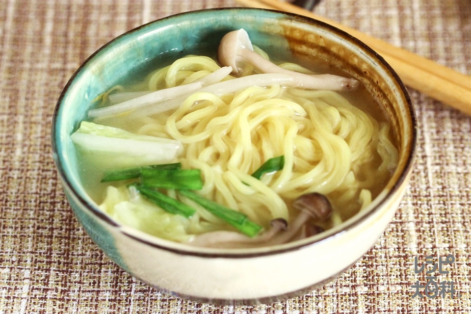 ワンタン鍋シメラーメン(中華めんを使ったレシピ)