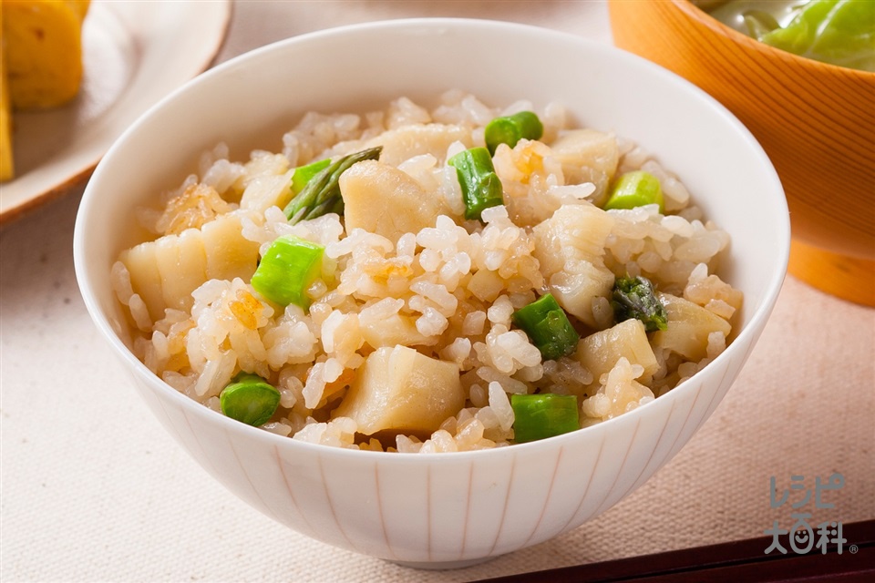 ホタテとグリーンアスパラのだし炊きご飯(米+帆立貝柱を使ったレシピ)