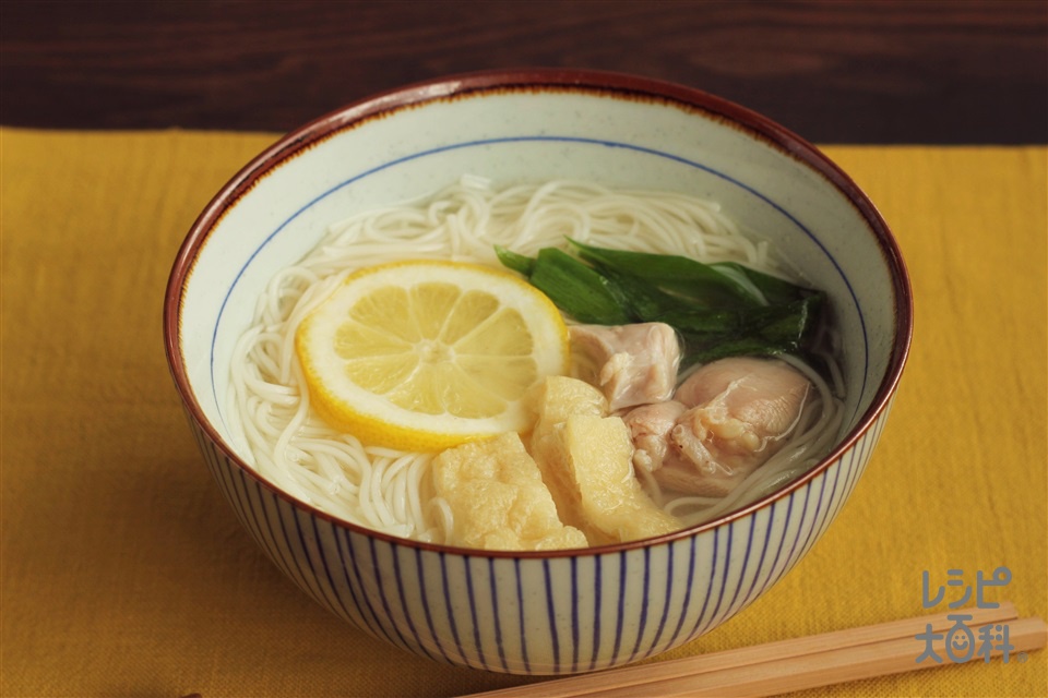 鶏だし・うま塩にゅうめん(そうめん+鶏もも肉を使ったレシピ)