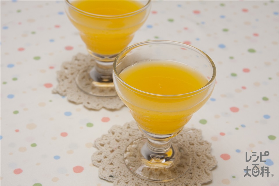 オレンジジュースゼリー(オレンジ果汁+粉ゼラチンを使ったレシピ)