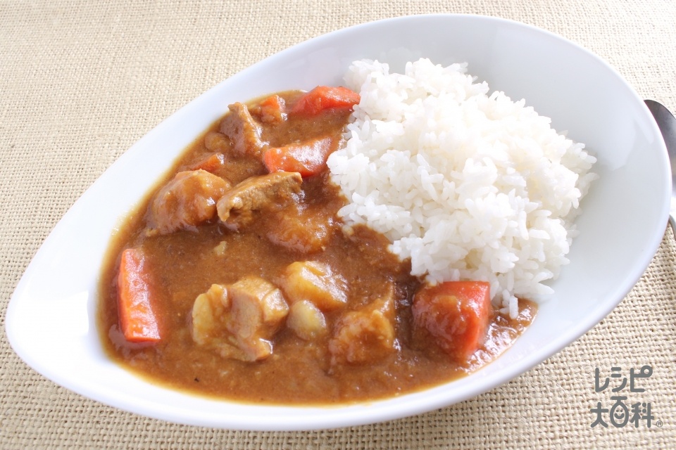 カレーライス オイスターソースで隠し味 のレシピ 作り方 レシピ大百科 レシピ 料理 味の素パーク 豚肉や玉ねぎのみじん切りを使った料理